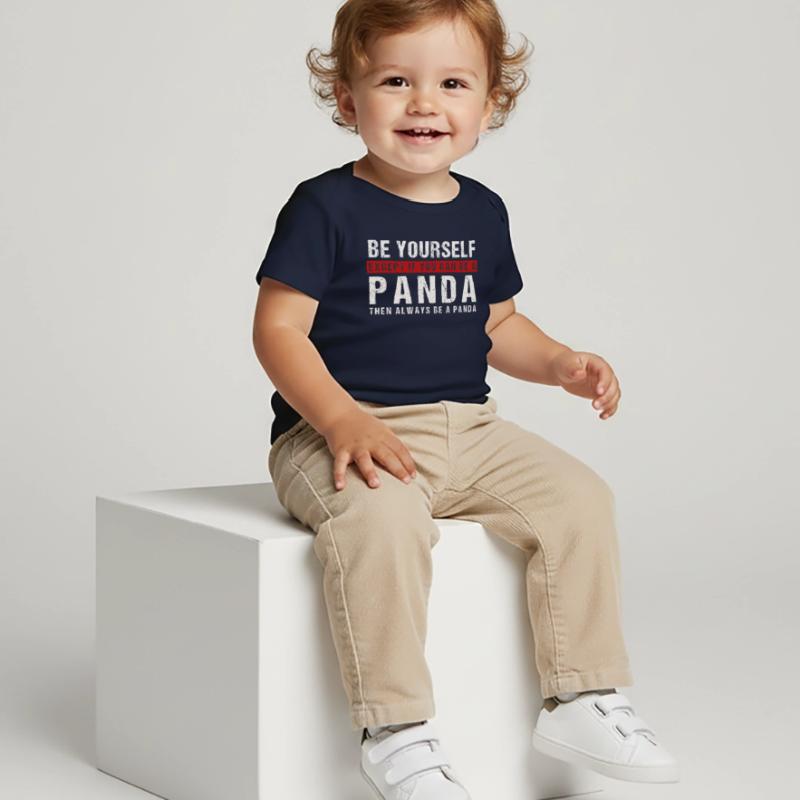 Sei du selbst oder ein Panda Baby Premium Organic T-Shirt