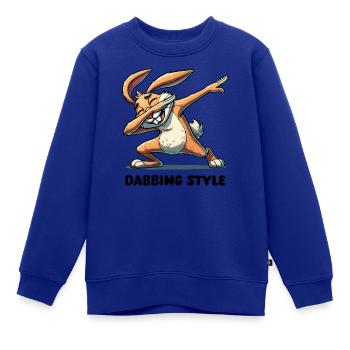 hase dabbing comic - Kinder Premium Organic Sweatshirt - Royalblau - Vorne - AI Model Kid Female (0cm)