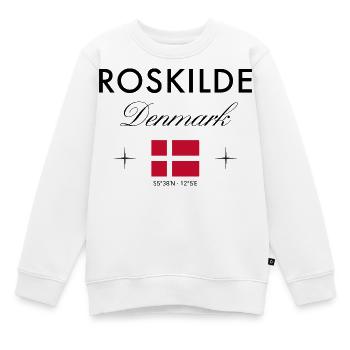 Roskilde Dänemark Koordinaten Reise Souvenir - Kinder Premium Organic Sweatshirt - Weiß - Vorne - AI Model Kid Male (0cm)