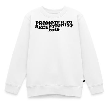 Promu réceptionniste 2026 – Humour de bureau - Sweat Premium enfant bio - blanc - Devant - AI Model Kid Male (0cm)
