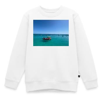 Türkises Meer und Boote - Kinder Premium Organic Sweatshirt - Weiß - Vorne - AI Model Kid Male (0cm)