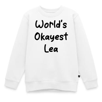 World's okayest Lea - Kinder Premium Organic Sweatshirt - Weiß - Vorne - AI Model Kid Male (0cm)