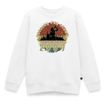 16. Geburtstag Rocking the crowd SNG 12/2009 - Kinder Premium Organic Sweatshirt - Weiß - Vorne - AI Model Kid Male (0cm)