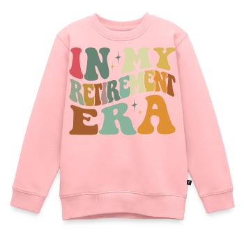 In meiner Rentner-Ära - Kinder Premium Organic Sweatshirt - Rosa - Vorne - AI Model Kid Female (0cm)