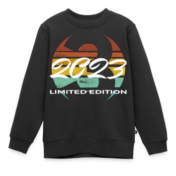 3rd Birthday 2023 Boys and Girls Gift - Kids Premium Organic Sweatshirt - black - Front - AI Model Kid Female (0cm)