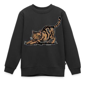 Braune getigerte Katze dehnt sich dynamisches Porträt - Kinder Premium Organic Sweatshirt - Schwarz - Vorne - AI Model Kid Female (0cm)