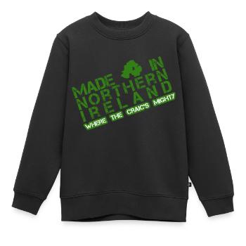 Made in Nordirland - Kinder Premium Organic Sweatshirt - Schwarz - Vorne - AI Model Kid Female (0cm)