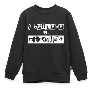 Christliches Design Ich glaube an Wunder - Kinder Premium Organic Sweatshirt - Schwarz - Vorne - AI Model Kid Female (0cm)