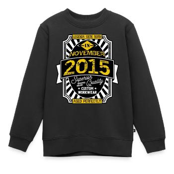 NOVEMBER 2015 - Kinder Premium Organic Sweatshirt - Schwarz - Vorne - AI Model Kid Female (0cm)