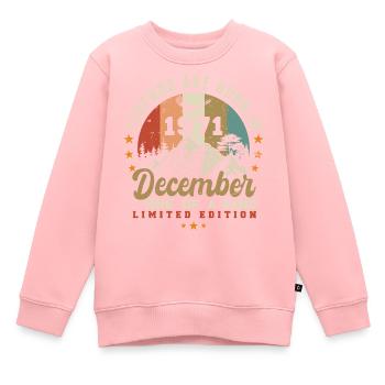 Les Légendes ont été publiées en décembre 1971 - Retro 1971 - Sweat Premium enfant bio - rose - Devant - AI Model Kid Female (0cm)