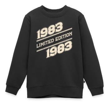 BC 1983 Édition limitée - Sweat Premium enfant bio - noir - Devant - AI Model Kid Female (0cm)