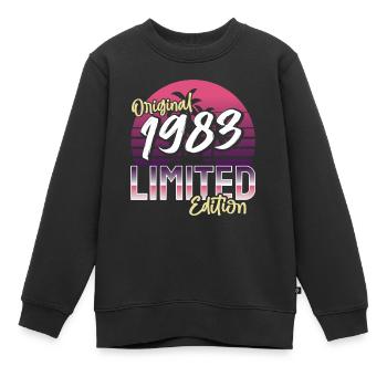 SW 1983 édition originale limitée - Sweat Premium enfant bio - noir - Devant - AI Model Kid Female (0cm)
