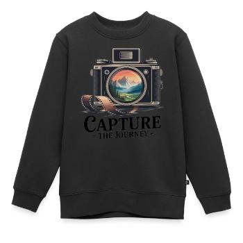 Capture the Journey - Kinder Premium Organic Sweatshirt - Schwarz - Vorne - AI Model Kid Female (0cm)