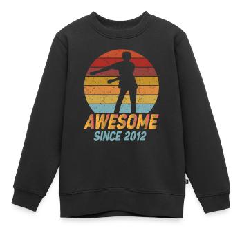Awesome Since 2012 - Sweat Premium enfant bio - noir - Devant - AI Model Kid Female (0cm)