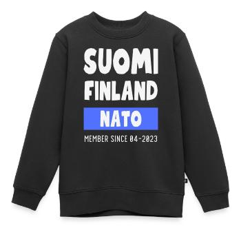 Finnland Finnland NATO - Mitglied 04-2023 - Kinder Premium Organic Sweatshirt - Schwarz - Vorne - AI Model Kid Female (0cm)