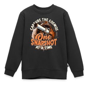 Astrofotografie Capture The Cosmos - Kinder Premium Organic Sweatshirt - Schwarz - Vorne - AI Model Kid Female (0cm)
