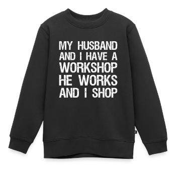 mon mari et moi avons un atelier, il travaille et moi - Sweat Premium enfant bio - noir - Devant - AI Model Kid Female (0cm)