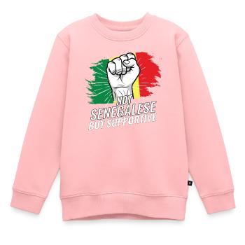 Pas sénégalais mais soutien au drapeau du Sénégal - Sweat Premium enfant bio - rose - Devant - AI Model Kid Female (0cm)