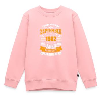 Septembre 1982 - Sweat Premium enfant bio - rose - Devant - AI Model Kid Female (0cm)