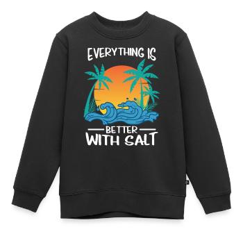 T-Shirt "Alles ist besser mit Salz" - Kinder Premium Organic Sweatshirt - Schwarz - Vorne - AI Model Kid Female (0cm)