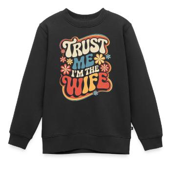 Frau Ehefrau Partnerin Familie Verheiratet - Kinder Premium Organic Sweatshirt - Schwarz - Vorne - AI Model Kid Female (0cm)