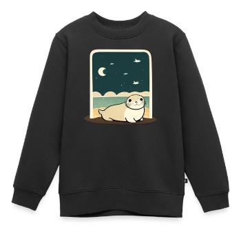 Niedliche mollige Robbe am Ufer mit Nachthimmel - Kinder Premium Organic Sweatshirt - Schwarz - Vorne - AI Model Kid Female (0cm)