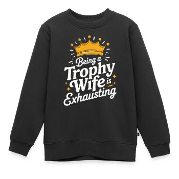 Frau Ehefrau Partnerin Familie Verheiratet - Kinder Premium Organic Sweatshirt - Schwarz - Vorne - AI Model Kid Female (0cm)