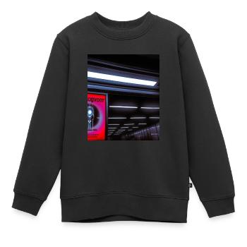 Futuristisches Cyborg in U-Bahn Station - Kinder Premium Organic Sweatshirt - Schwarz - Vorne - AI Model Kid Female (0cm)