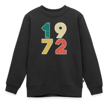 1972 - Jahrgang 1972 - Baujahr 1972 - Kinder Premium Organic Sweatshirt - Schwarz - Vorne - AI Model Kid Female (0cm)