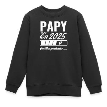 Opa im Jahr 2025, bitte warten - Kinder Premium Organic Sweatshirt - Schwarz - Vorne - AI Model Kid Female (0cm)