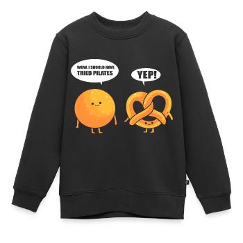 Lustiges Pilates Fitnesstrainer - Kinder Premium Organic Sweatshirt - Schwarz - Vorne - AI Model Kid Female (0cm)