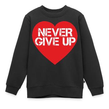 Never give up mit rotem Herz - Kinder Premium Organic Sweatshirt - Schwarz - Vorne - AI Model Kid Female (0cm)