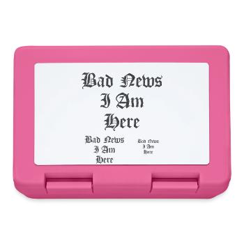 Gotischer Text Schlechte Nachrichten Ich bin hier - Brotdose - Pink - Vorne