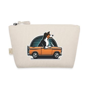 Dog driving a car - Organic Pouch - nature - Front