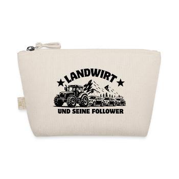 Landwirt und seine Follower - Traktor - Stau - Bio-Täschchen - Natur - Vorne