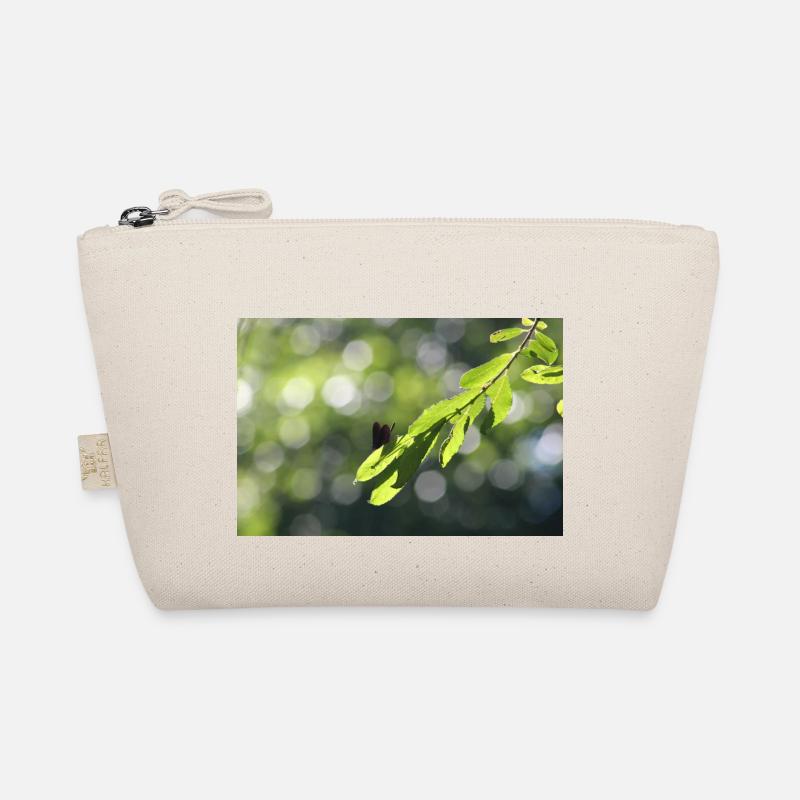 Calopteryx behind the leaf Organic Pouch
