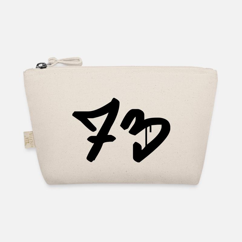 Graffiti : 73 Trousse biologique