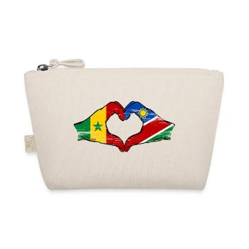 Drapeau du Sénégal et de la Namibie, mains en forme de cœur utilisées - Trousse biologique - nature - Devant