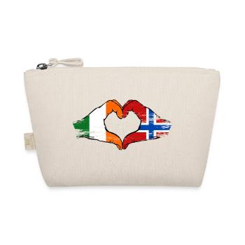 Mains du drapeau de l’Irlande et de la Norvège en forme de cœur utilisées - Trousse biologique - nature - Devant