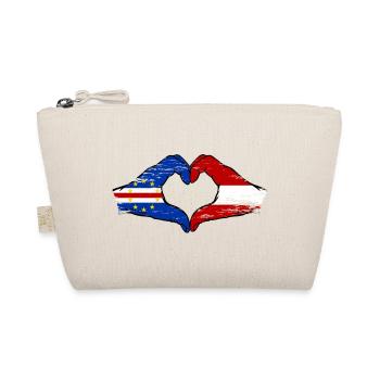 Mains du drapeau du Cap-Vert Autrichien en forme de cœur utilisées - Trousse biologique - nature - Devant