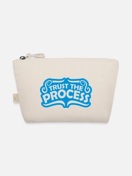 trust the process Quote - Organic Pouch - nature - Front