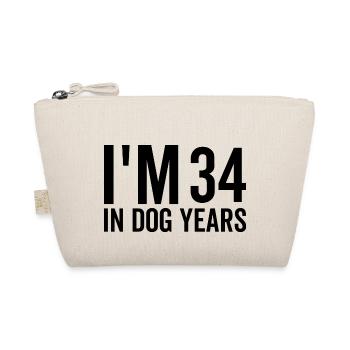 J’ai 34 ans dans Les années de chien - Trousse biologique - nature - Devant