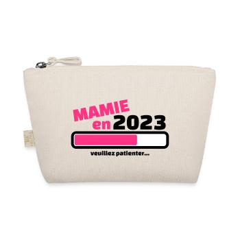 mamie en 2023 veuillez patienter - Trousse biologique - nature - Devant