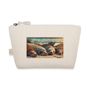 Cute animals chilling – sea lion sleeping beach - Organic Pouch - nature - Front
