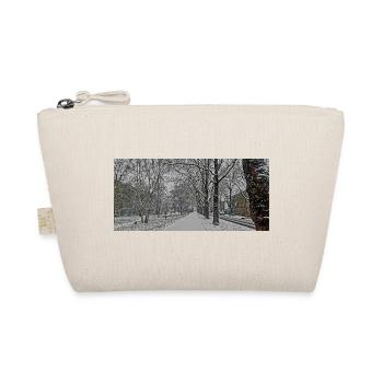 Avenue d’hiver sous la neige - Trousse biologique - nature - Devant