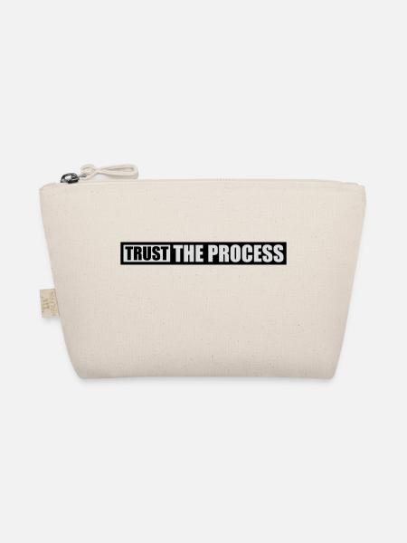 trust the process Quote - Organic Pouch - nature - Front
