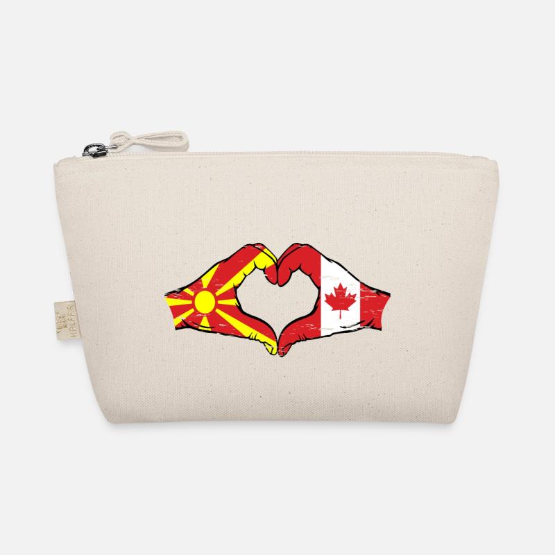 Macédoine, Canada, drapeau, mains, forme de coeur utilisé Trousse biologique