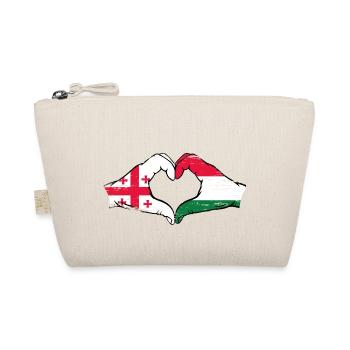 Géorgie Hongrie drapeau mains forme de coeur utilisé - Trousse biologique - nature - Devant