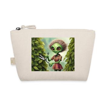 cute little green retro alien working garden - Organic Pouch - nature - Front