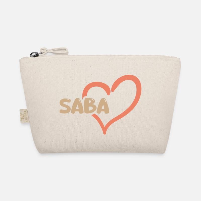 Saba dans le rôle de Saba Trousse biologique